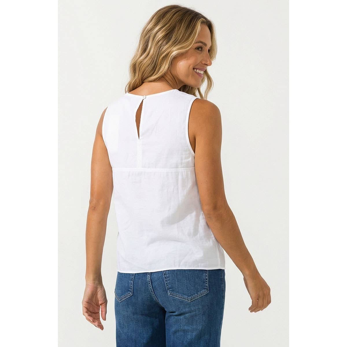 Relaxed Sleeveless Back Keyhole Top