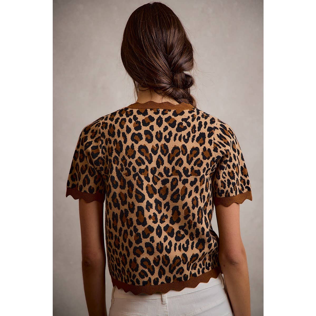 LEOPARD PRINT SHORT SLEEVES SCALLOP RIB KNIT