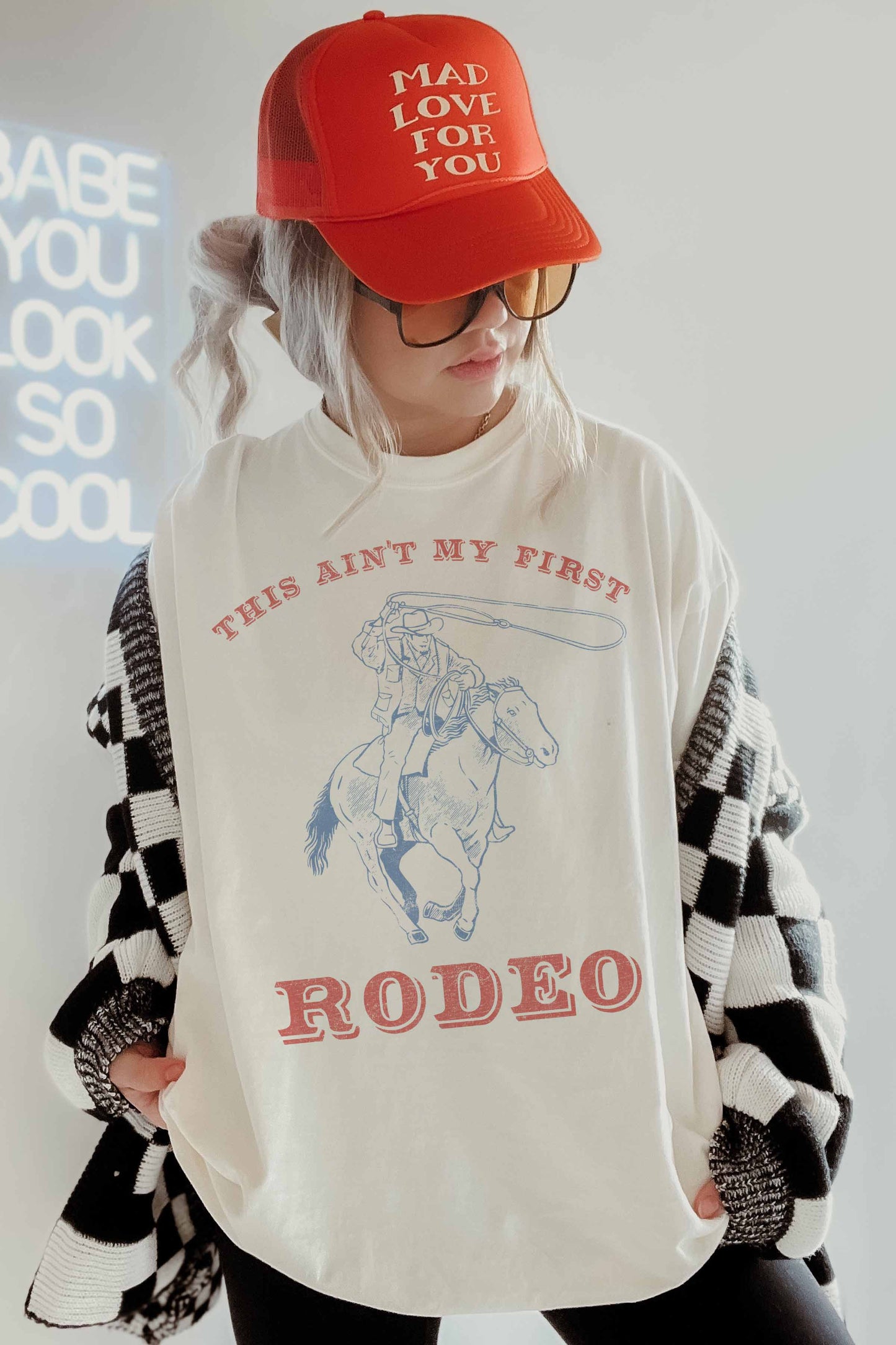 THIS AINT MY FIRST RODEO OVERSIZED GRAPHIC TEE