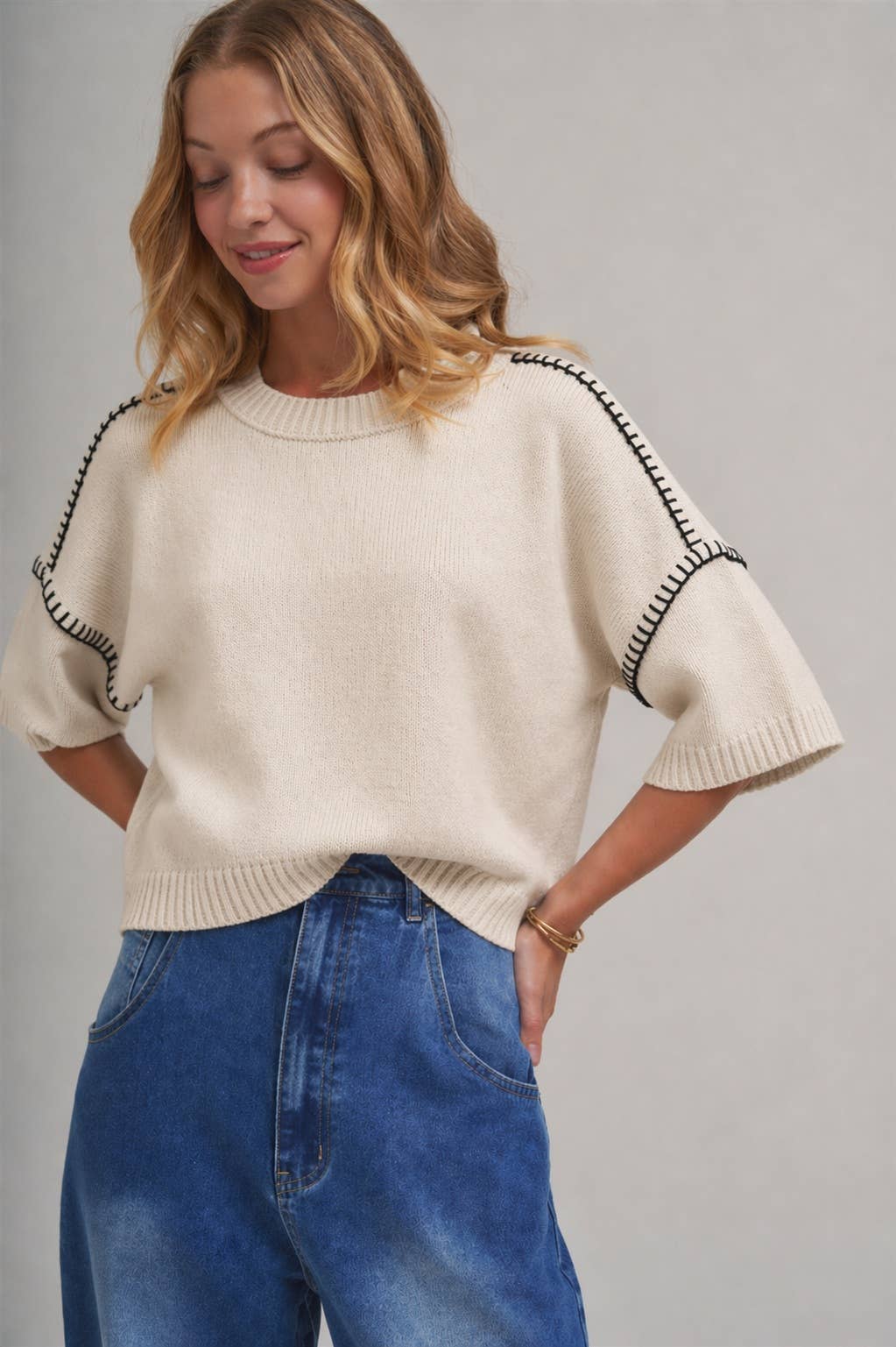 RELAXED FIT SWEATER WITH STITCH DETAIL
