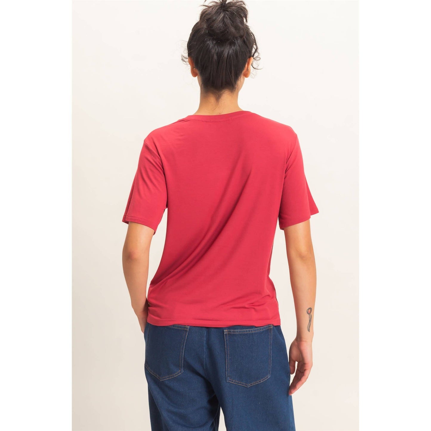 Crew Neck Pocket Tee