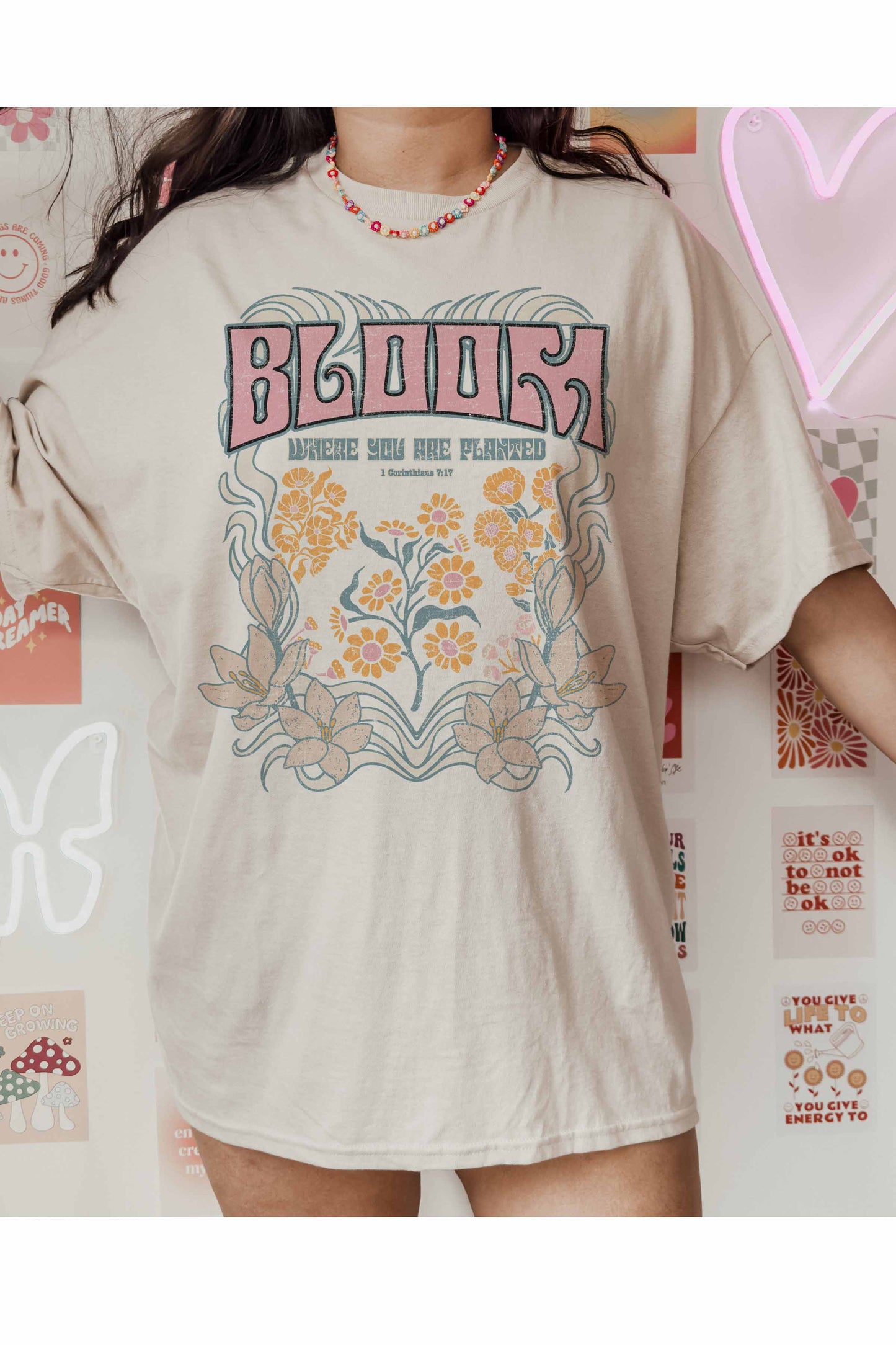 BLOOM OVERSIZED GRAPHIC TEE