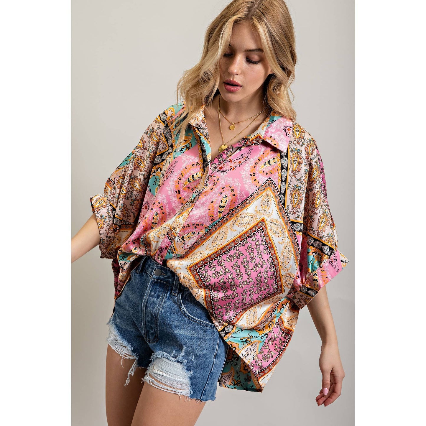 LIGHT SATIN PRINT BUTTON DOWN SHIRT