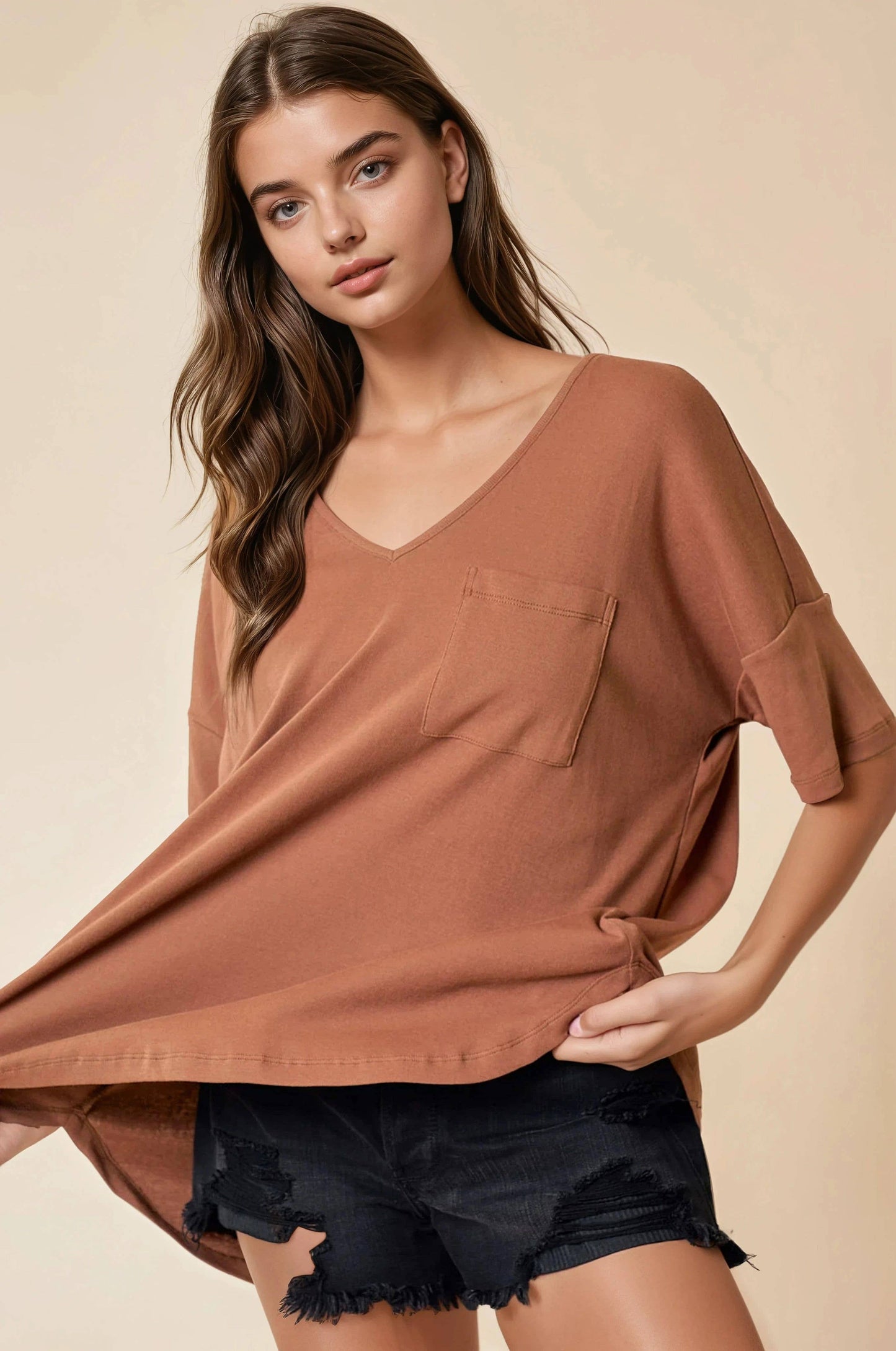 OVERSIZED V-NECK KNIT TOP Caramel