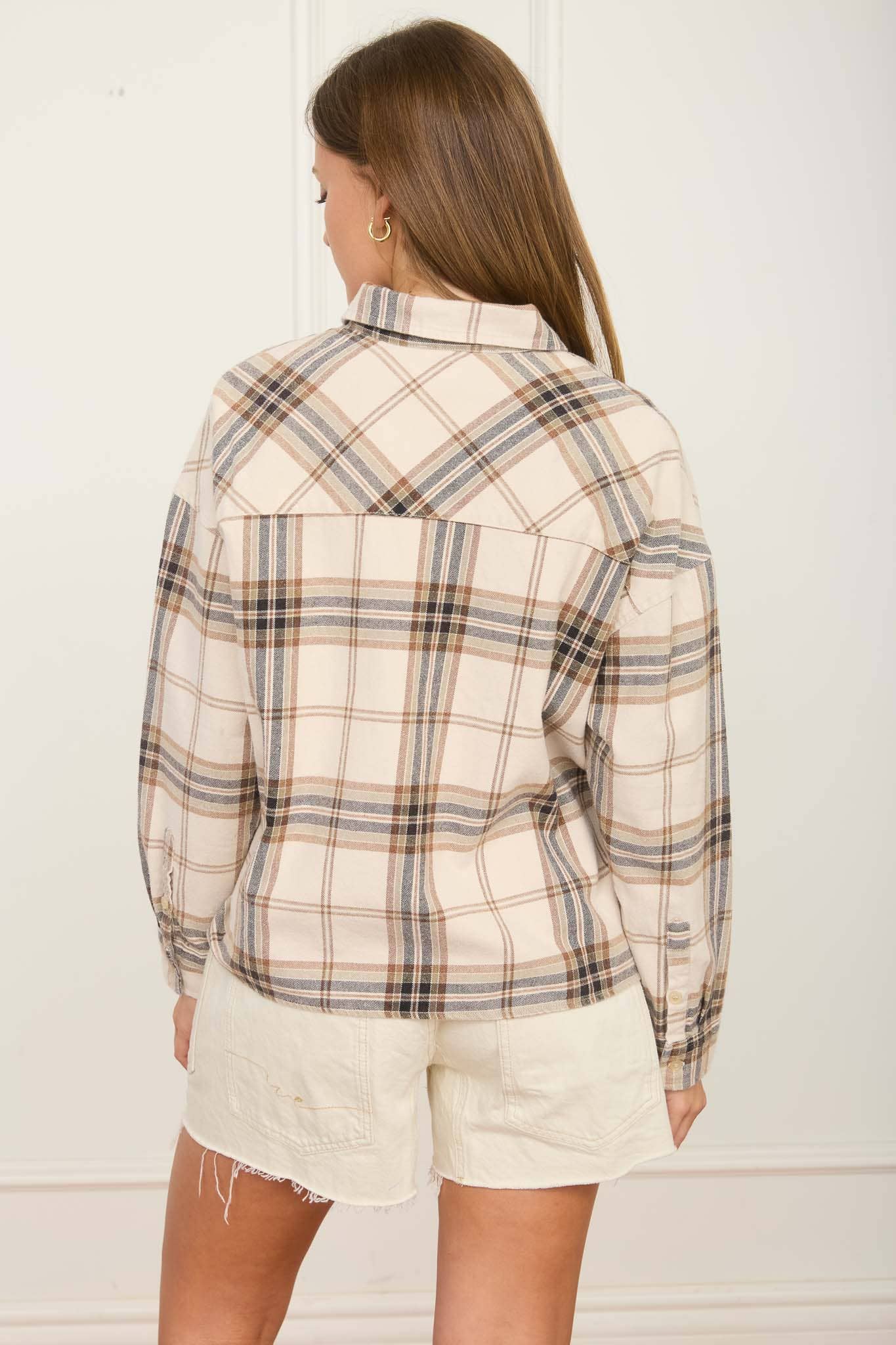 PLAID BUTTON DOWN COLLARED BOXY LONG SLEEVE SHIRT