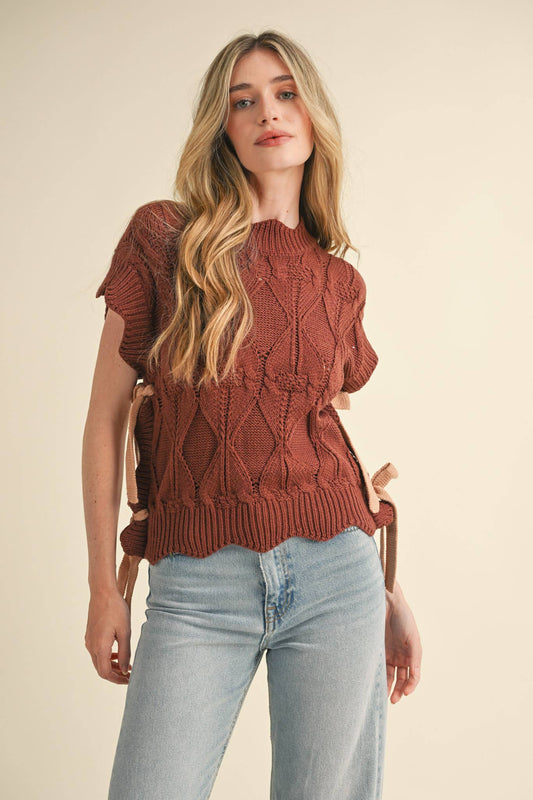 MOCK NECK CROPPED SWEATER VEST Brown