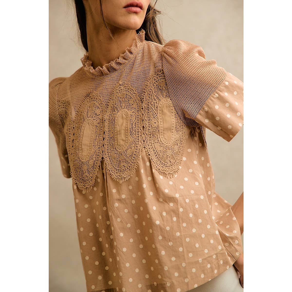 POLKA DOT PRINT LACE TRIM SHORT SLEEVES COTTON BLOUSE TOP