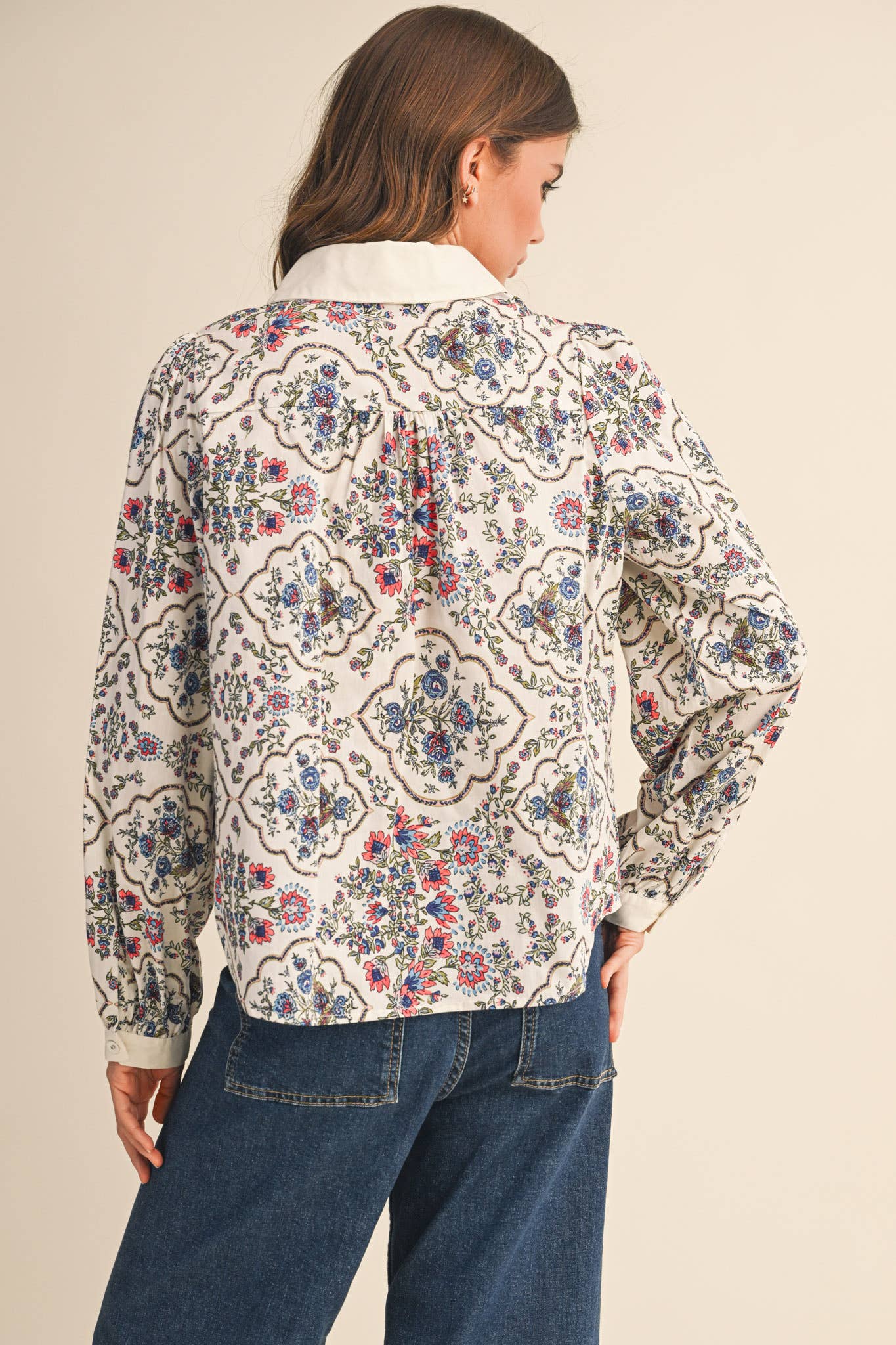 EXCLUSIVE FLORAL BORDER PRINT BUTTON UP TOP