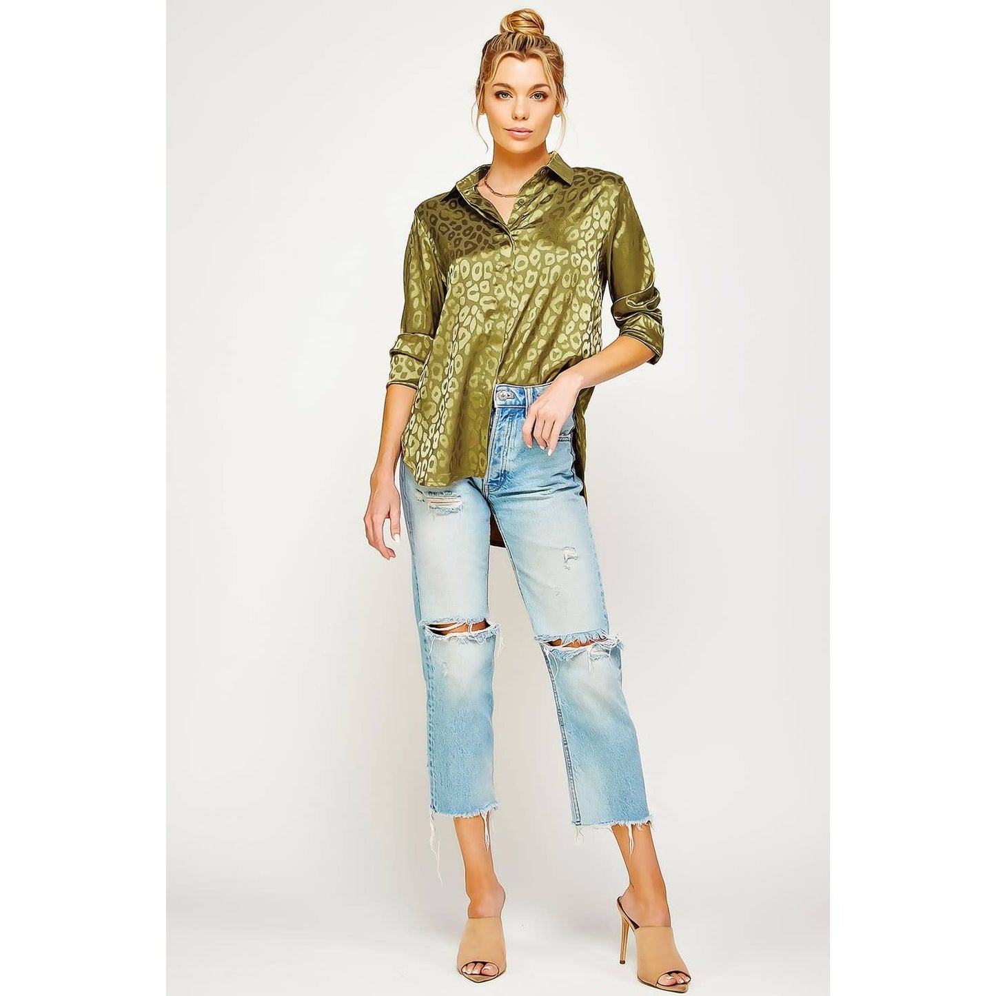 SATIN LEOPARD PRINT BUTTON DOWN TOP