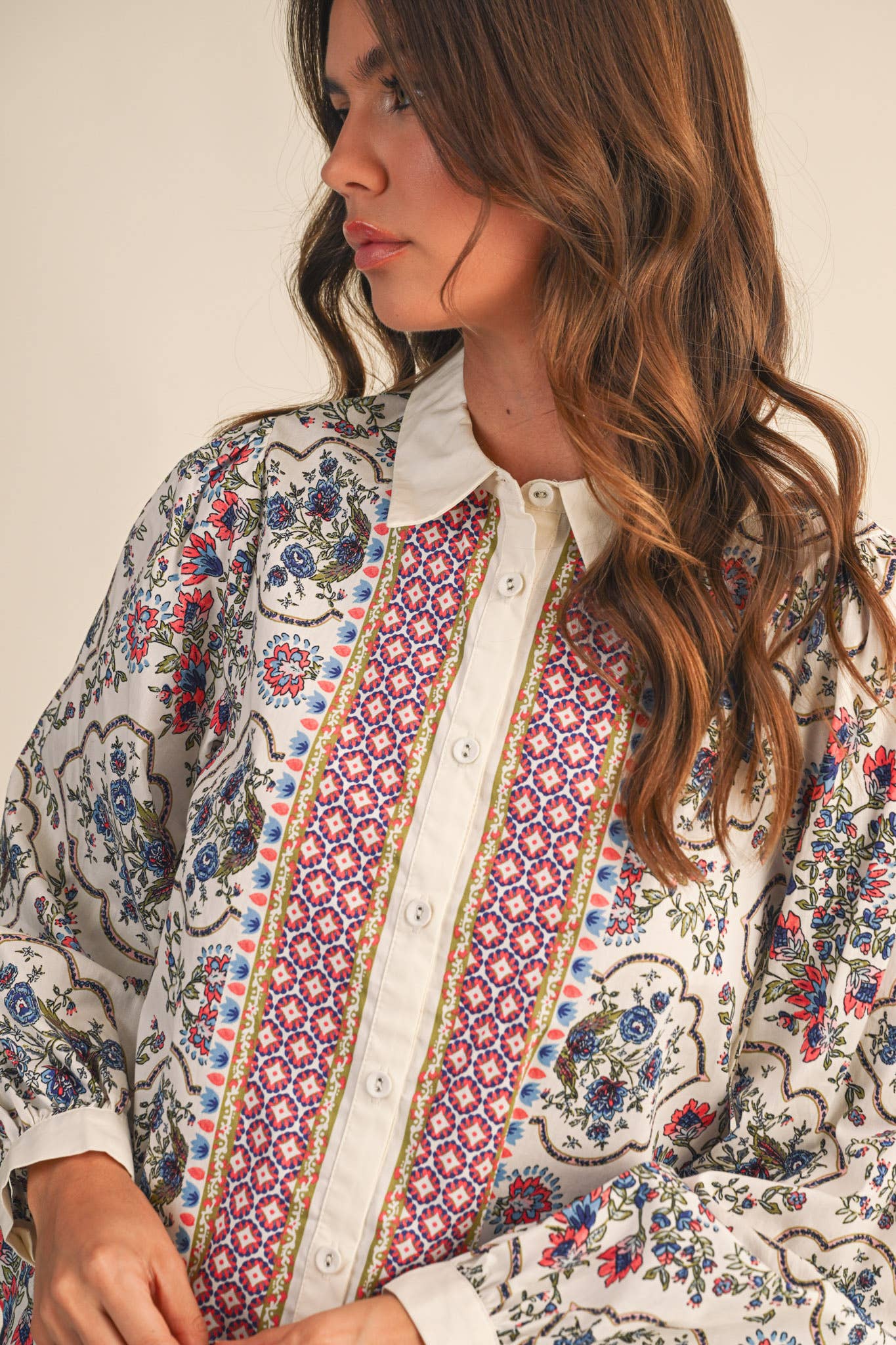 EXCLUSIVE FLORAL BORDER PRINT BUTTON UP TOP