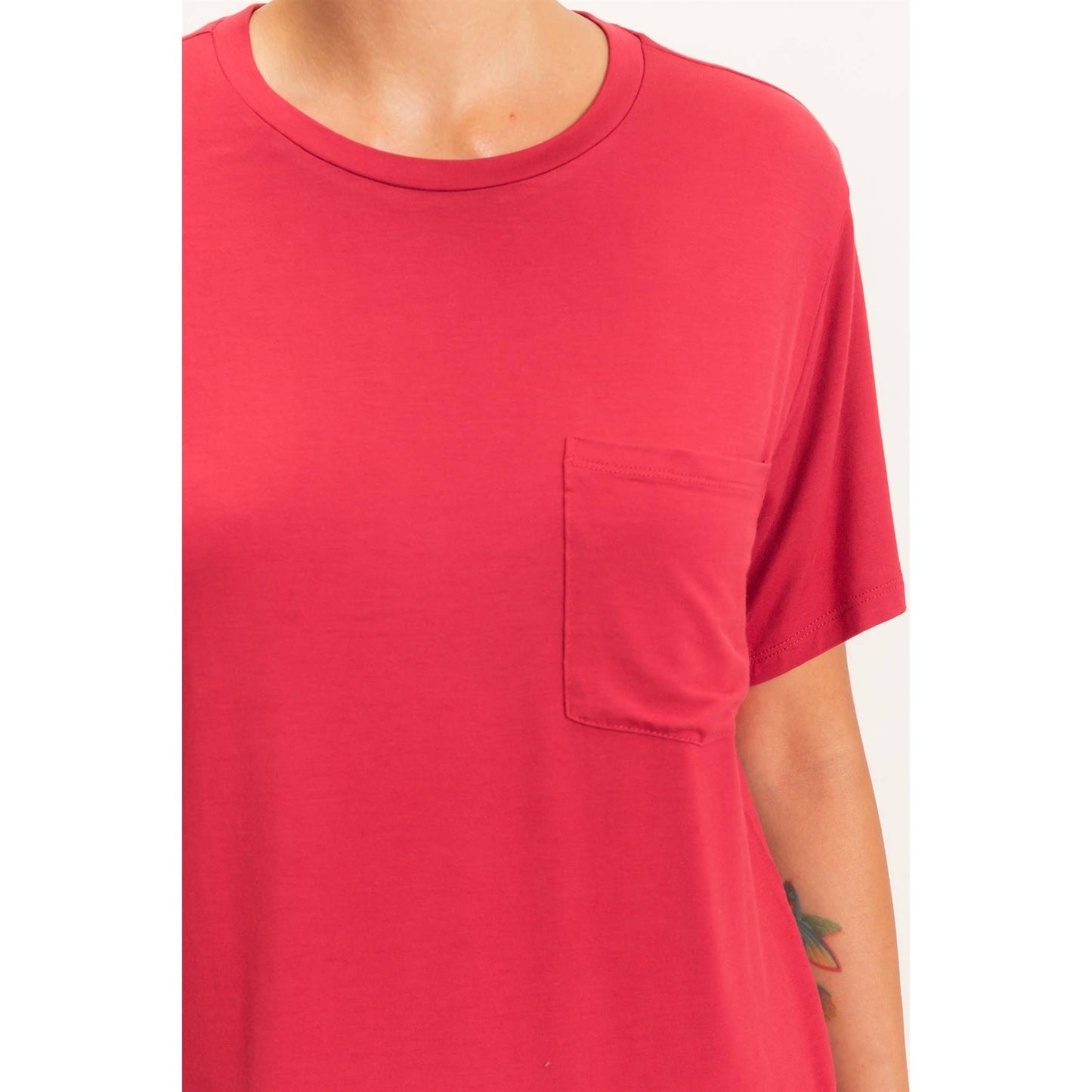 Crew Neck Pocket Tee