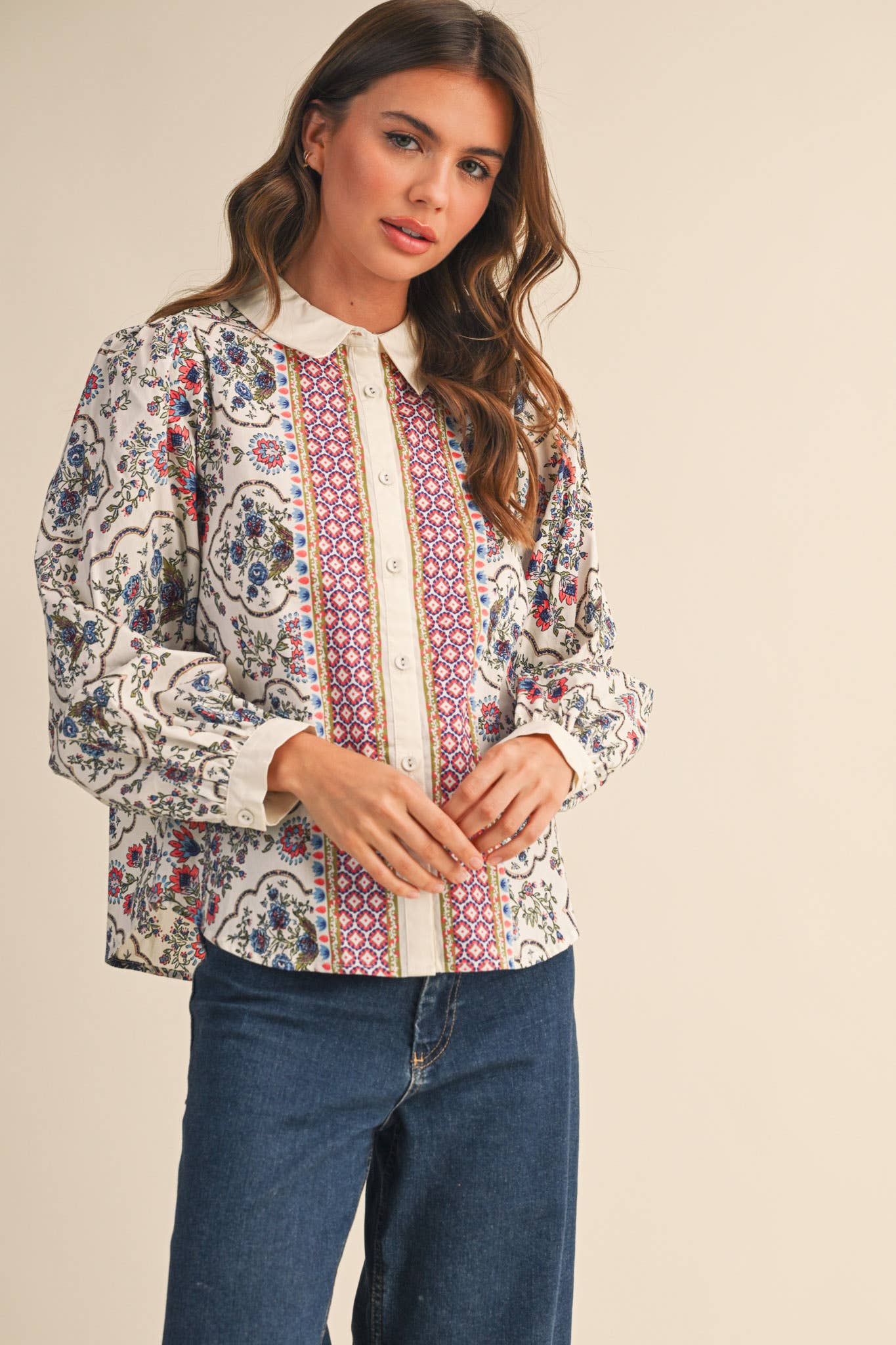 EXCLUSIVE FLORAL BORDER PRINT BUTTON UP TOP