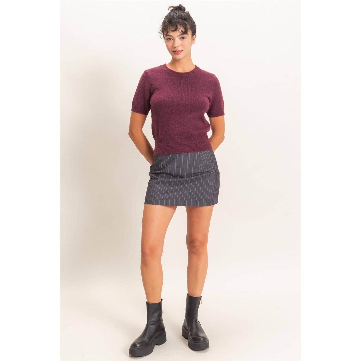 Crew Neck Short Sleeve Knit Top