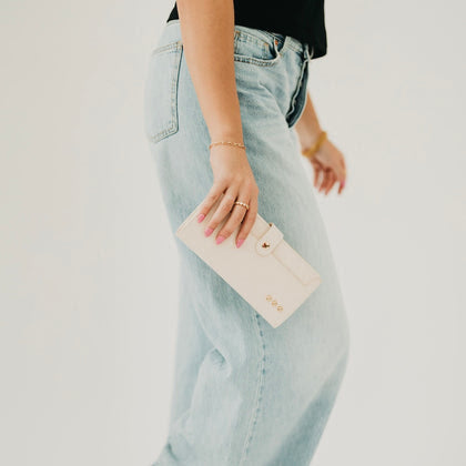Essentials Wallet