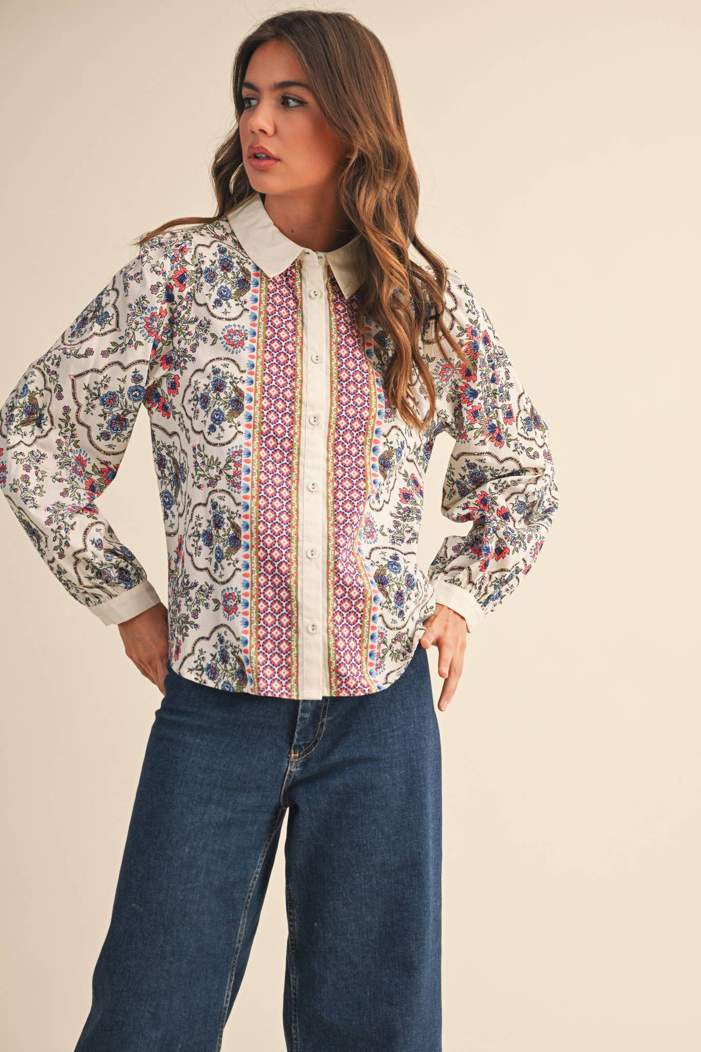 EXCLUSIVE FLORAL BORDER PRINT BUTTON UP TOP