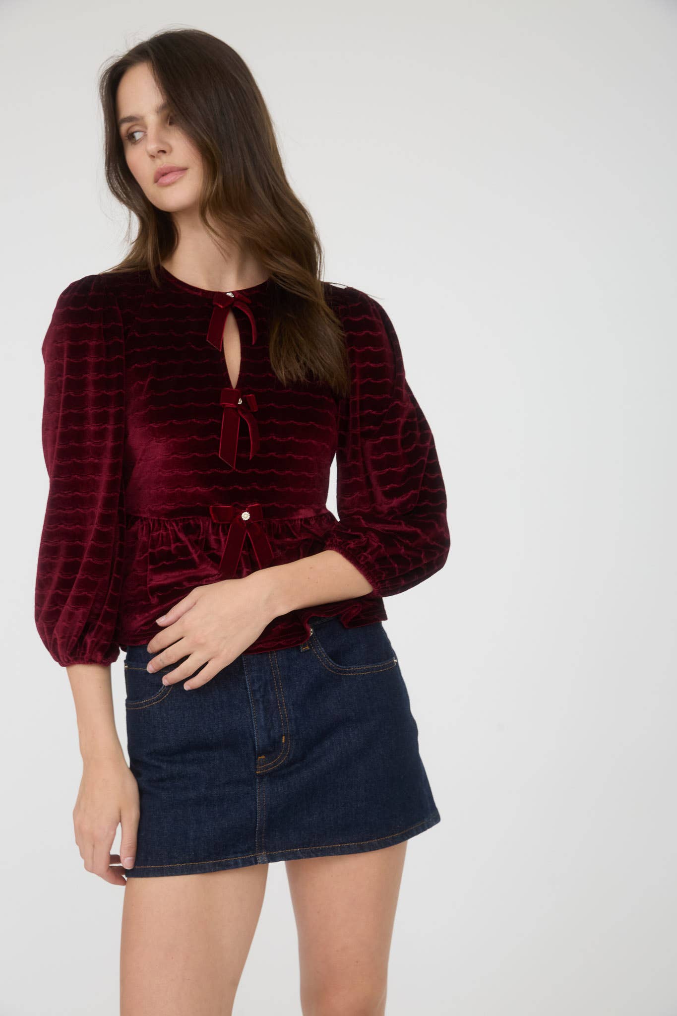SCALLOP VELVET BOW DETAIL 3/4 SLEEVE KNIT TOP