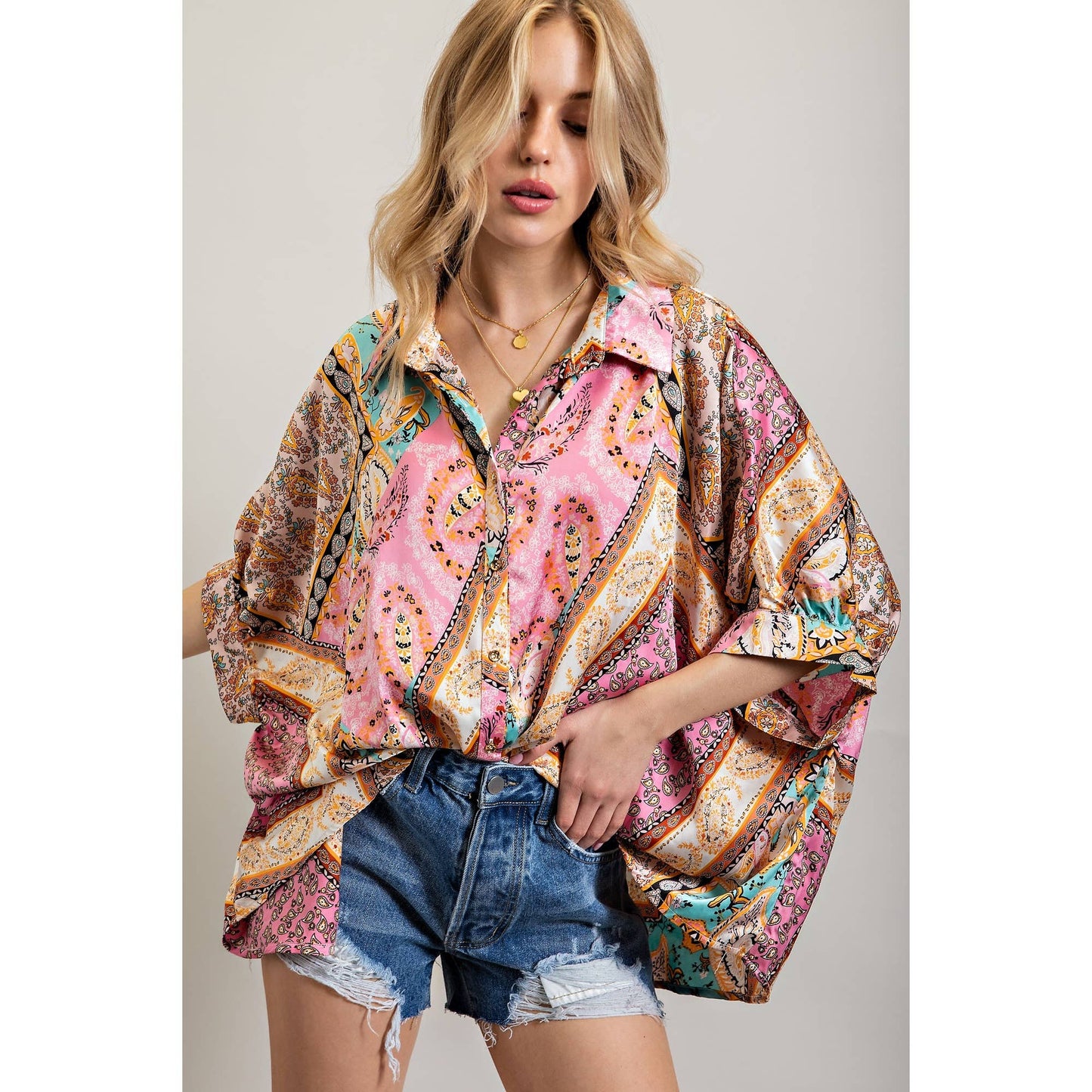 LIGHT SATIN PRINT BUTTON DOWN SHIRT
