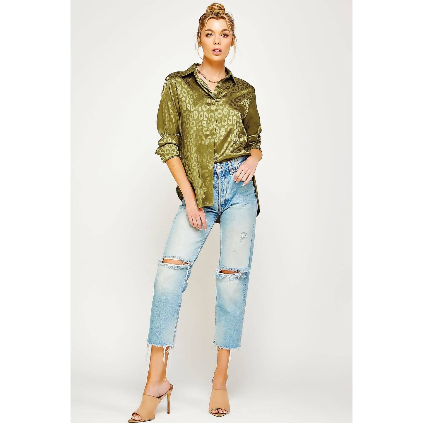 SATIN LEOPARD PRINT BUTTON DOWN TOP