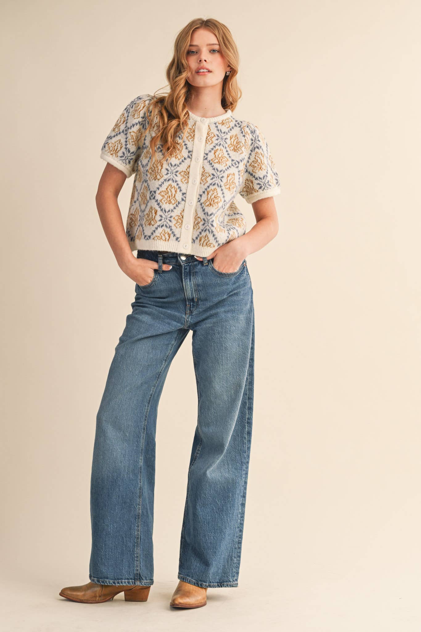 FLORAL SHORT SLEEVE SWEATER CARDIGAN Cream/Blue